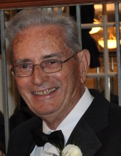 Obituario de Frank Mastromauro