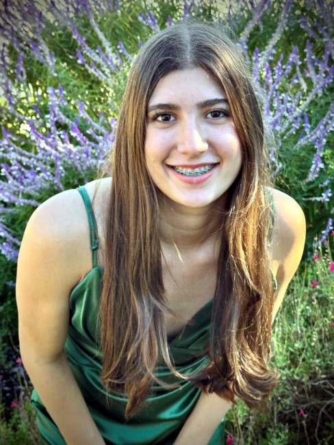 Obituario de Victoria Almendra Camarena