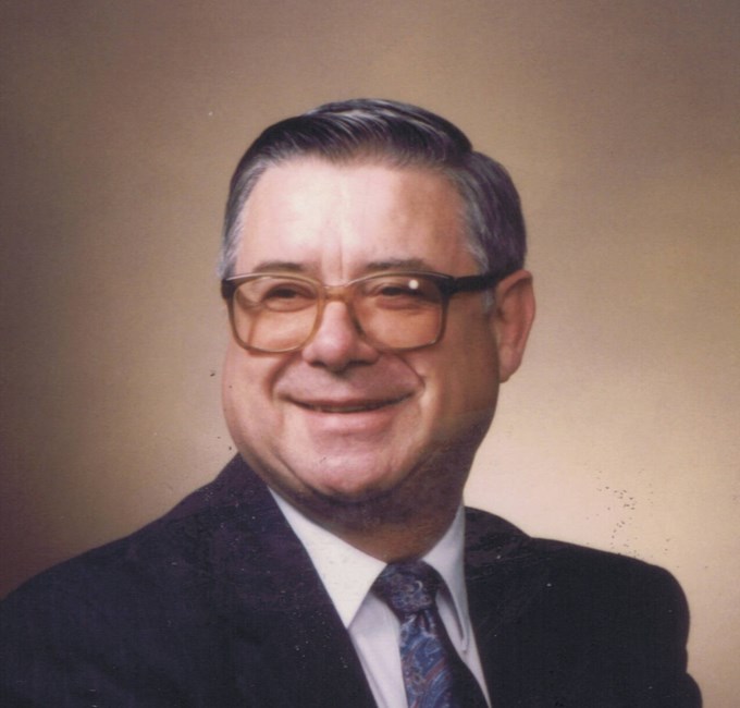 Obituario de William E. Mangold