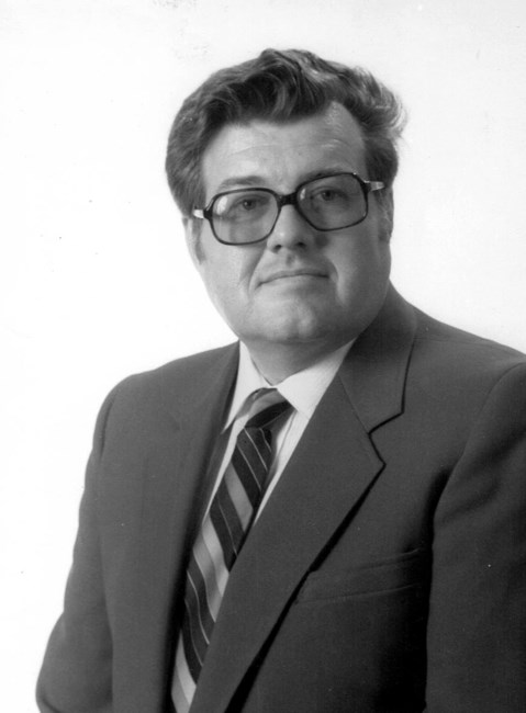 Obituary of Robert J. Shott
