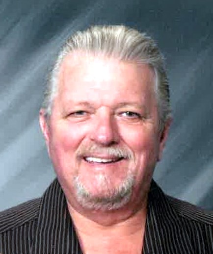 Obituario de Dean E. Carlisle