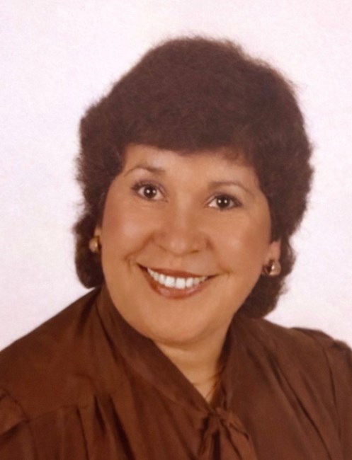 Obituary of Olivia Morales Lucero