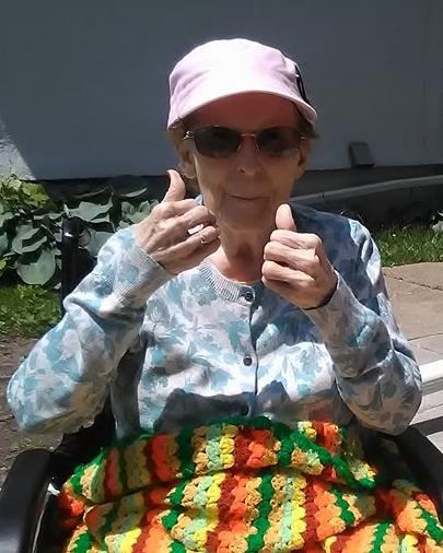 Avis de décès de Muriel Helen Peterson