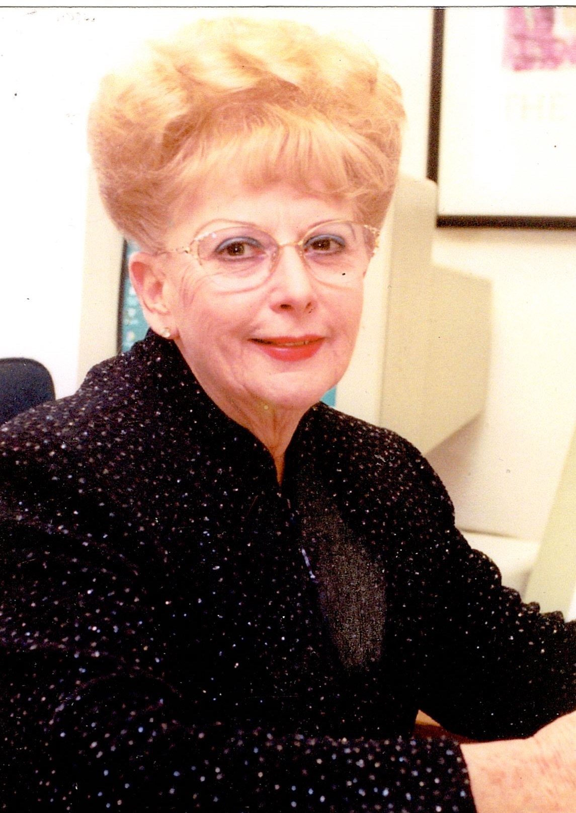 Obituary of Lola Teresa Nadolny