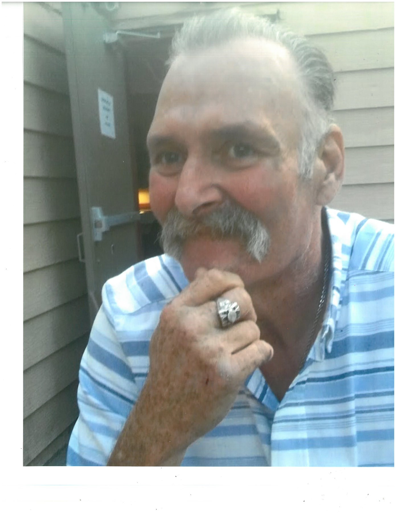 Avis de décès de Dennis Charles Hinsley