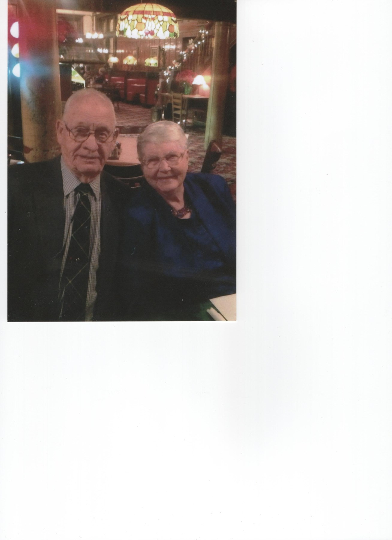 Avis de décès de F. Lawrence and Clara Belle Burgess