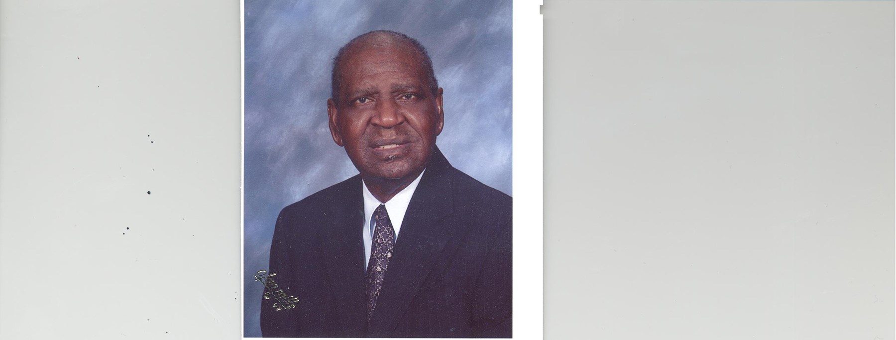 Obituary of Fred L. Suggs