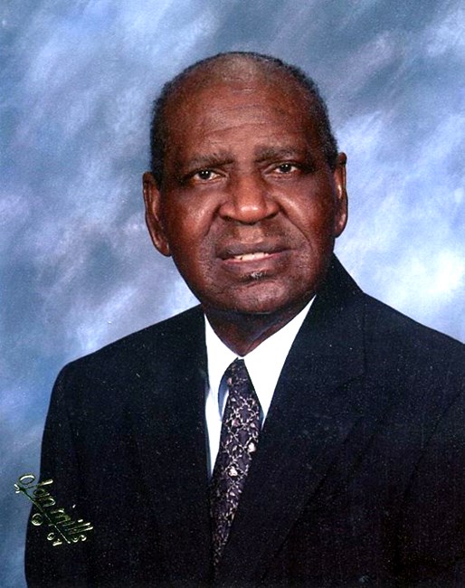 Obituary of Fred L. Suggs