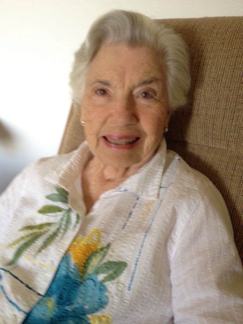 Obituary of Mirta T. Pasantes