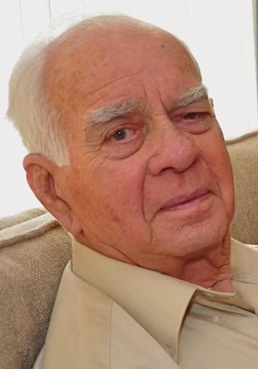 Obituary of Earl Russell Woods