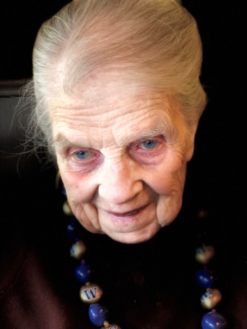 Obituary of Nina Elizabeth Thomas