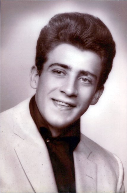 Avis de décès de James Desmond Roberts