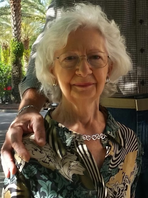 Obituary of Mrs. Evelyn (Evi) Frances Laub