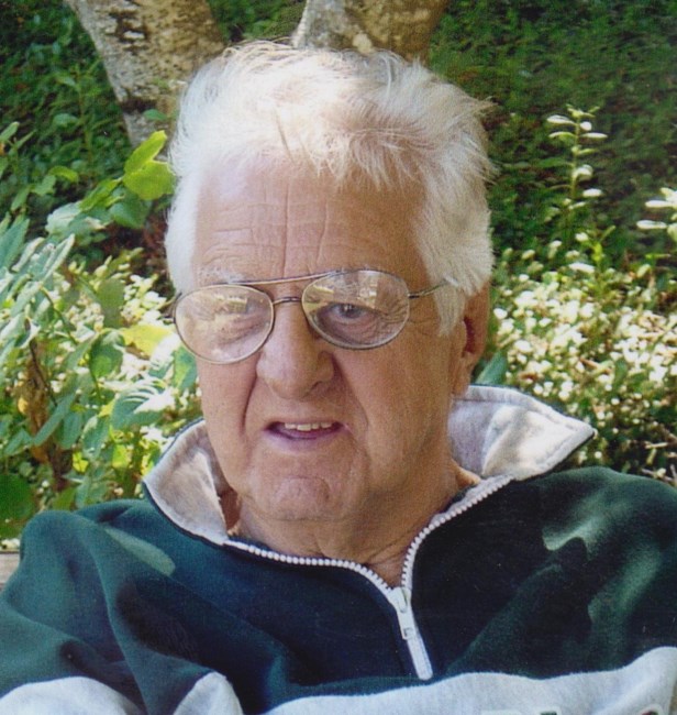 Obituary of Clifford F. Roche Jr.