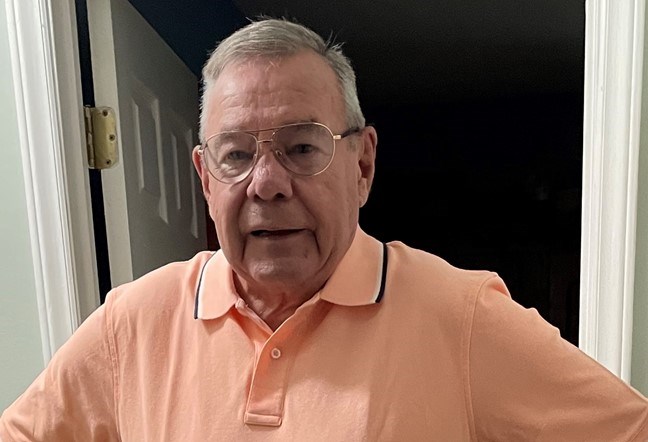 Avis de décès de Charles "Chuck" George Dixon