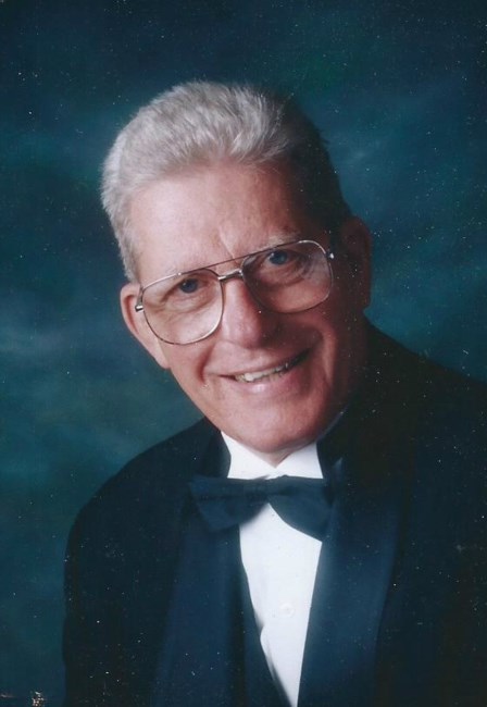 Obituary of Russell Navarre