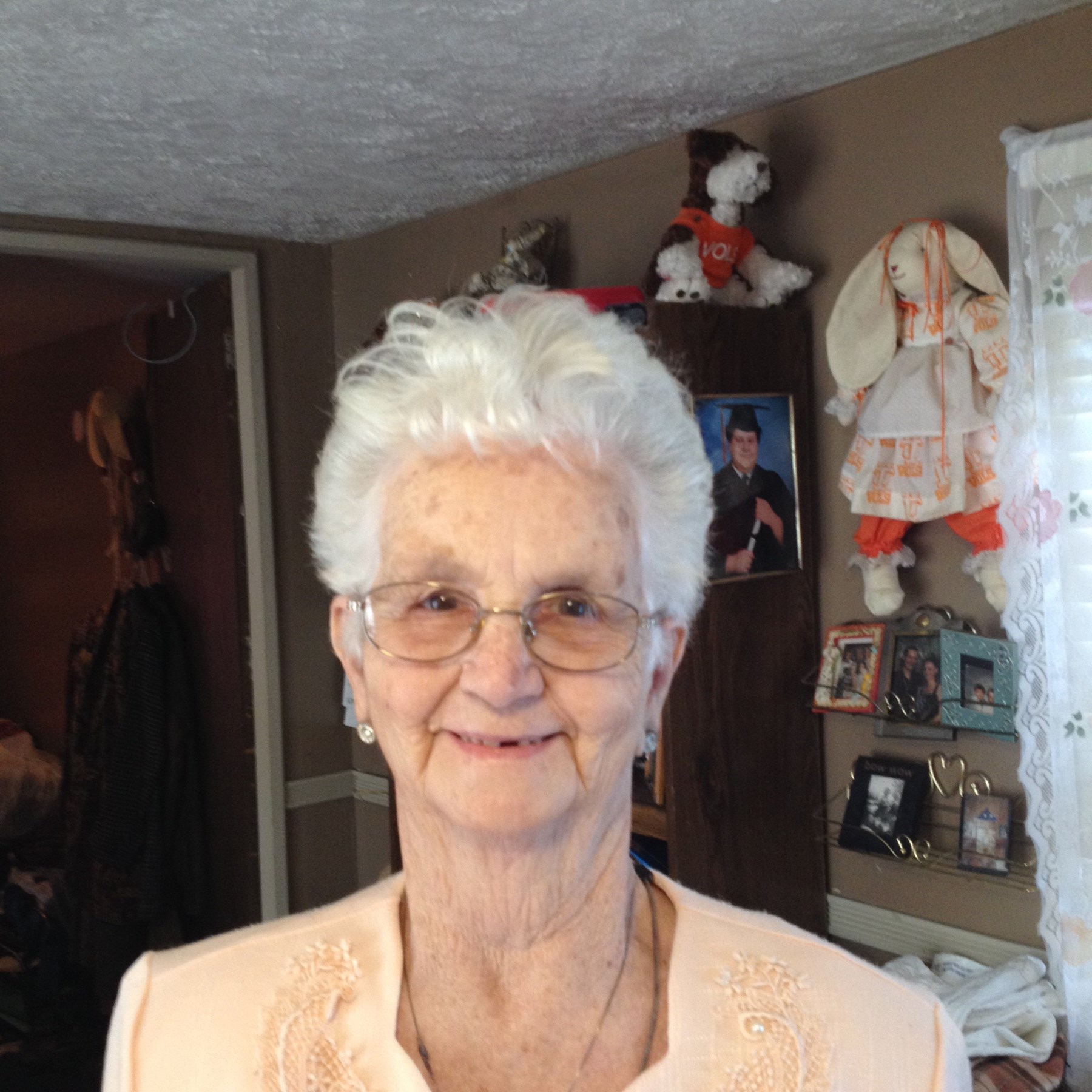 Obituary of Carzell May June Ward