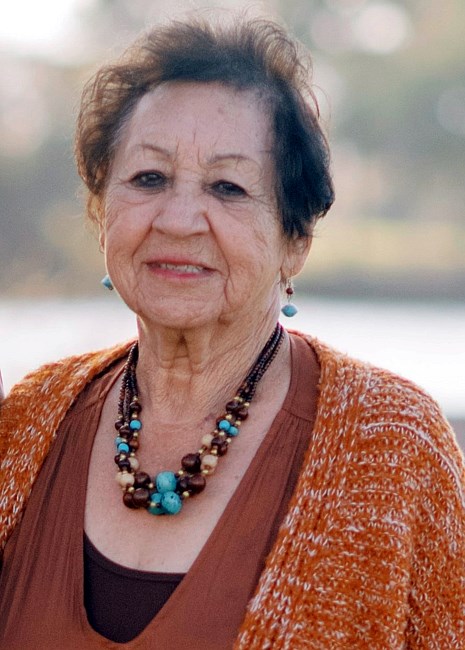 Obituary of Julia Arzate