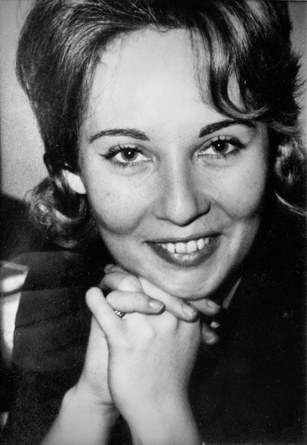 Obituary of Adrienne Kramer