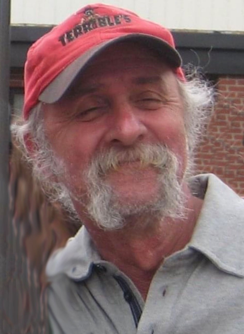 Obituary of Ray R Whitlatch