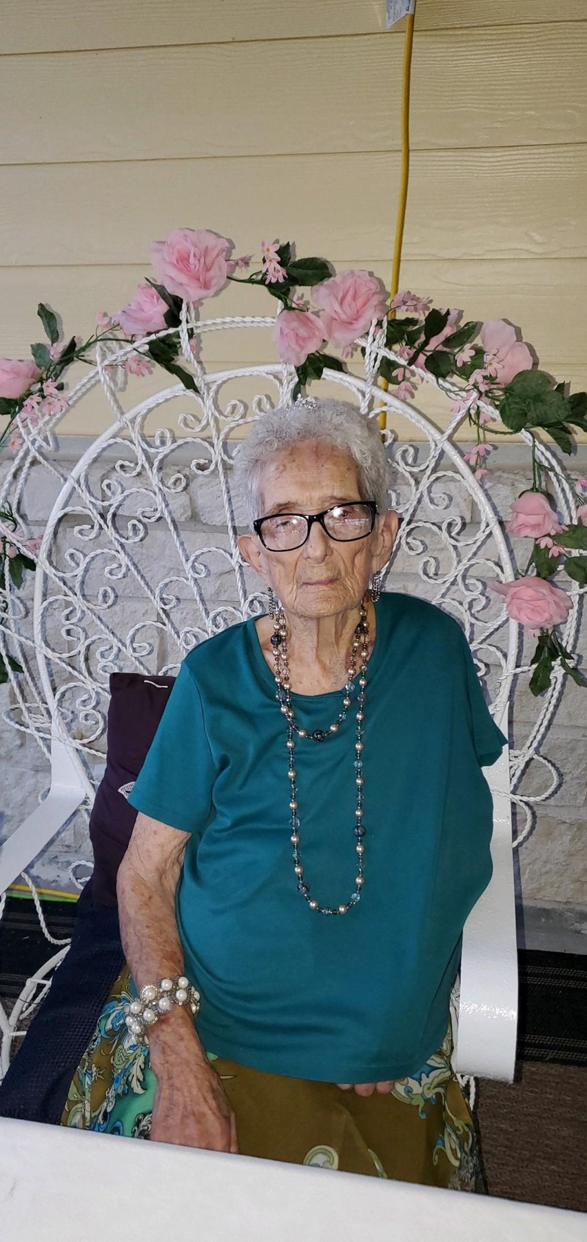 Obituary of Reyes L Garcia