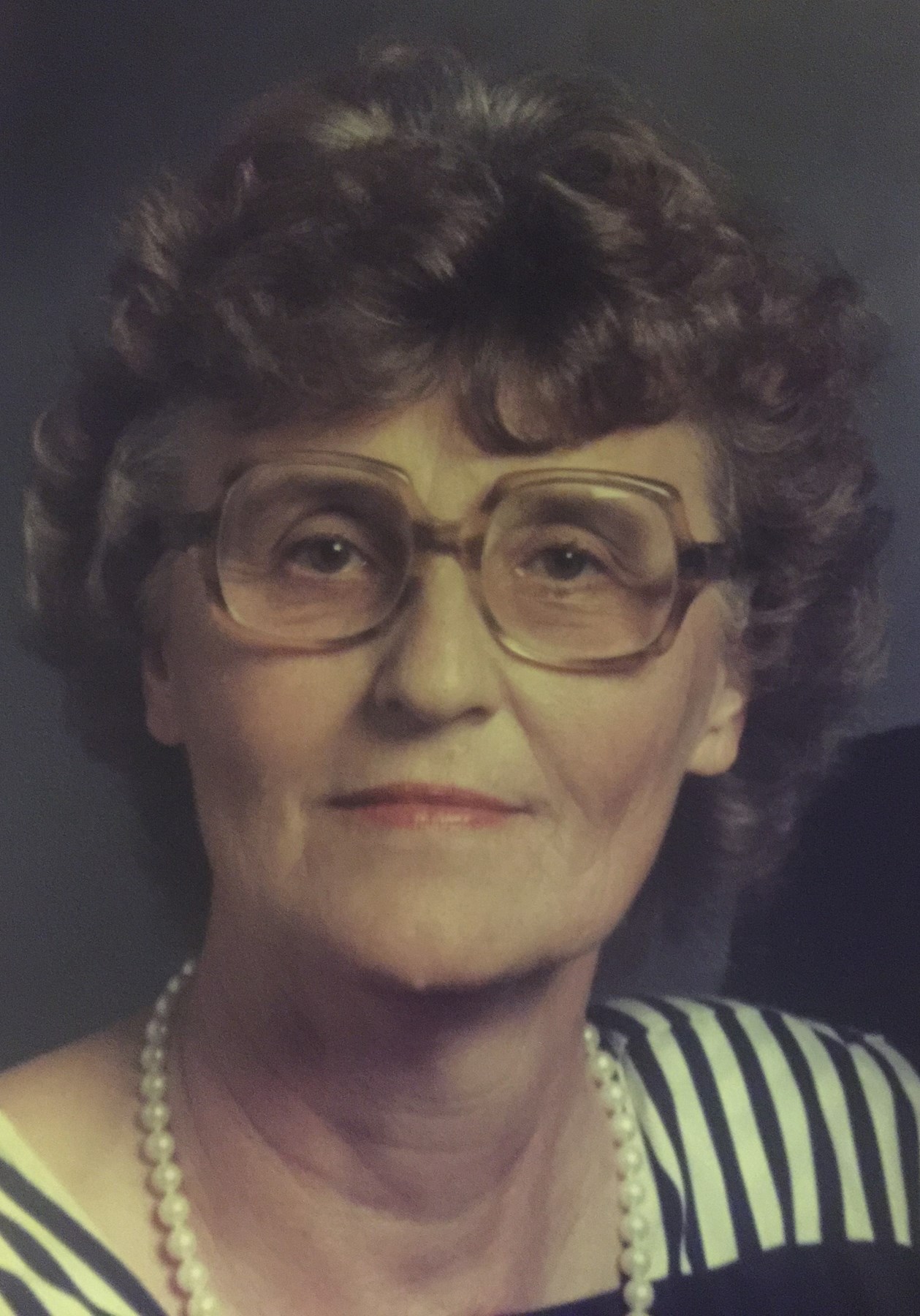 Obituario de Hildegard E Graves