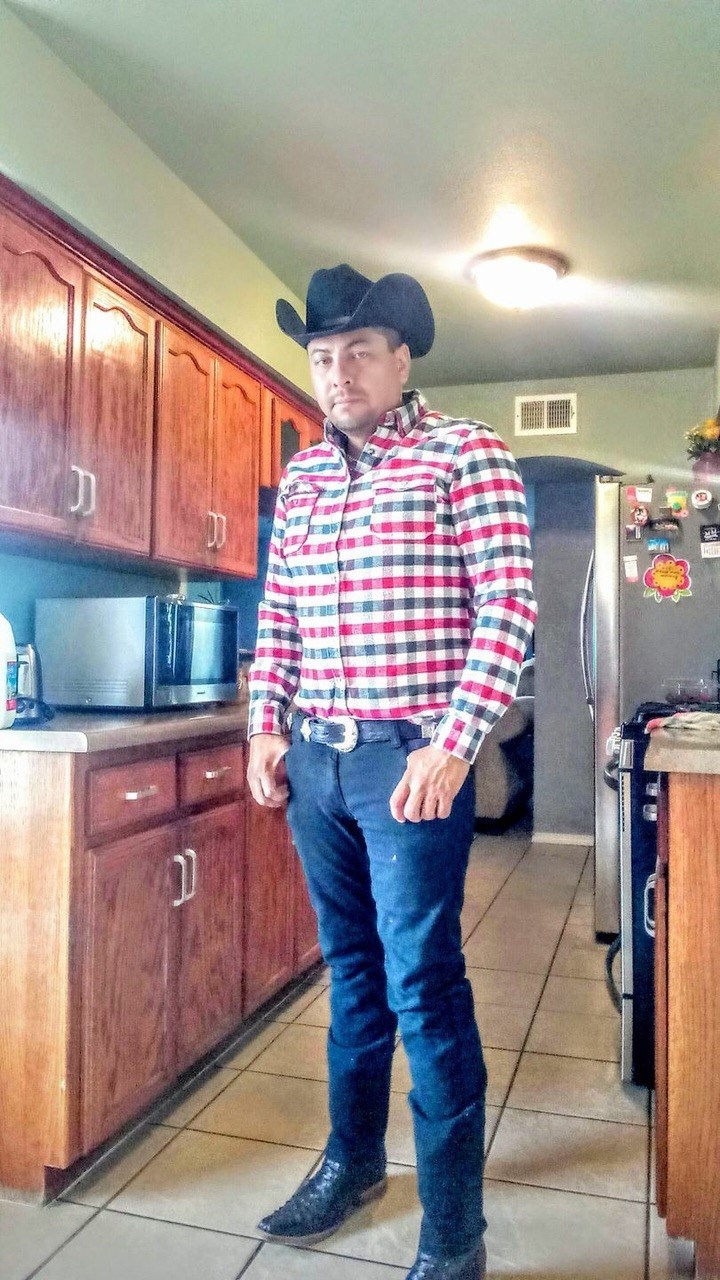 Obituary of Arturo Mora Reyes