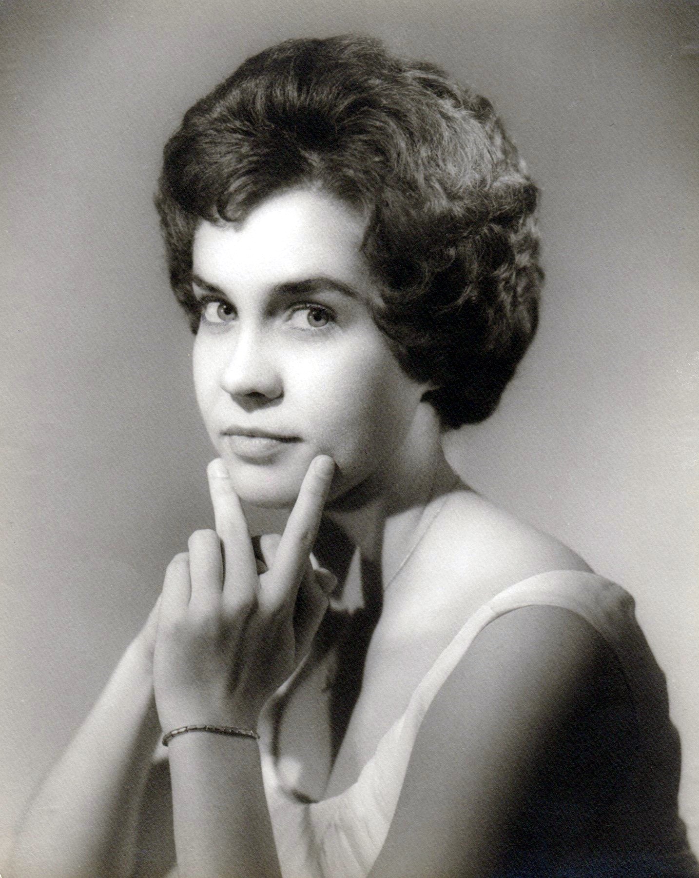 Connie Carter’s Instagram, Twitter & Facebook on IDCrawl