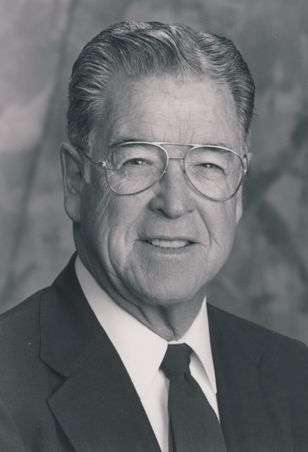 Obituary of Leonard E. Lynch