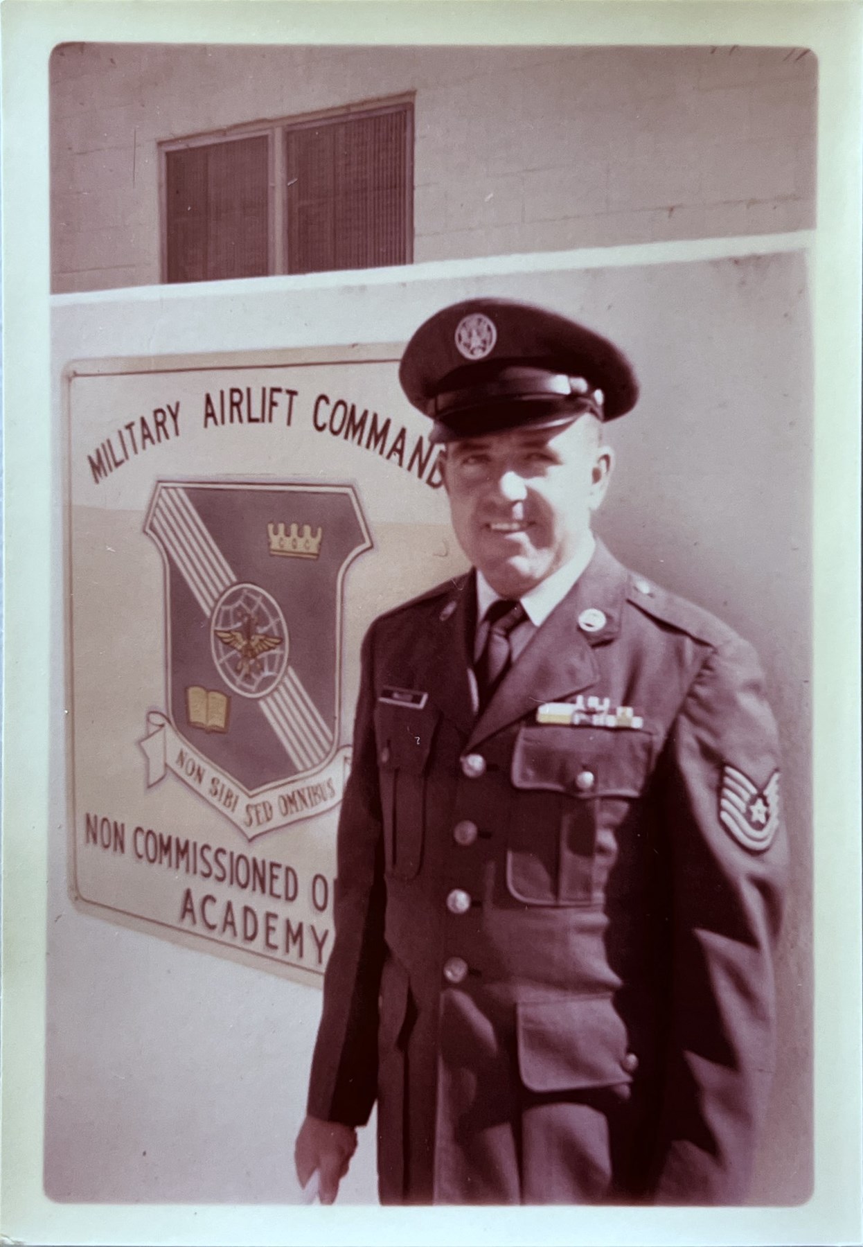 Obituario de Angus MacLeod