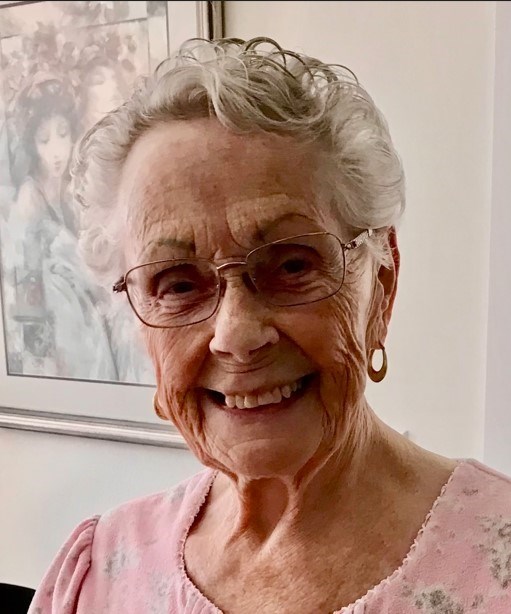 Avis de décès de Sharon Ruth Helmuth