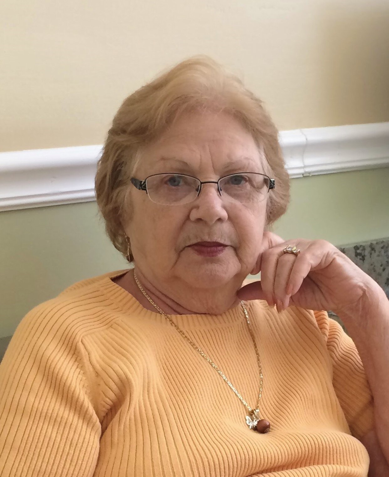 Obituario de Aurora Perez