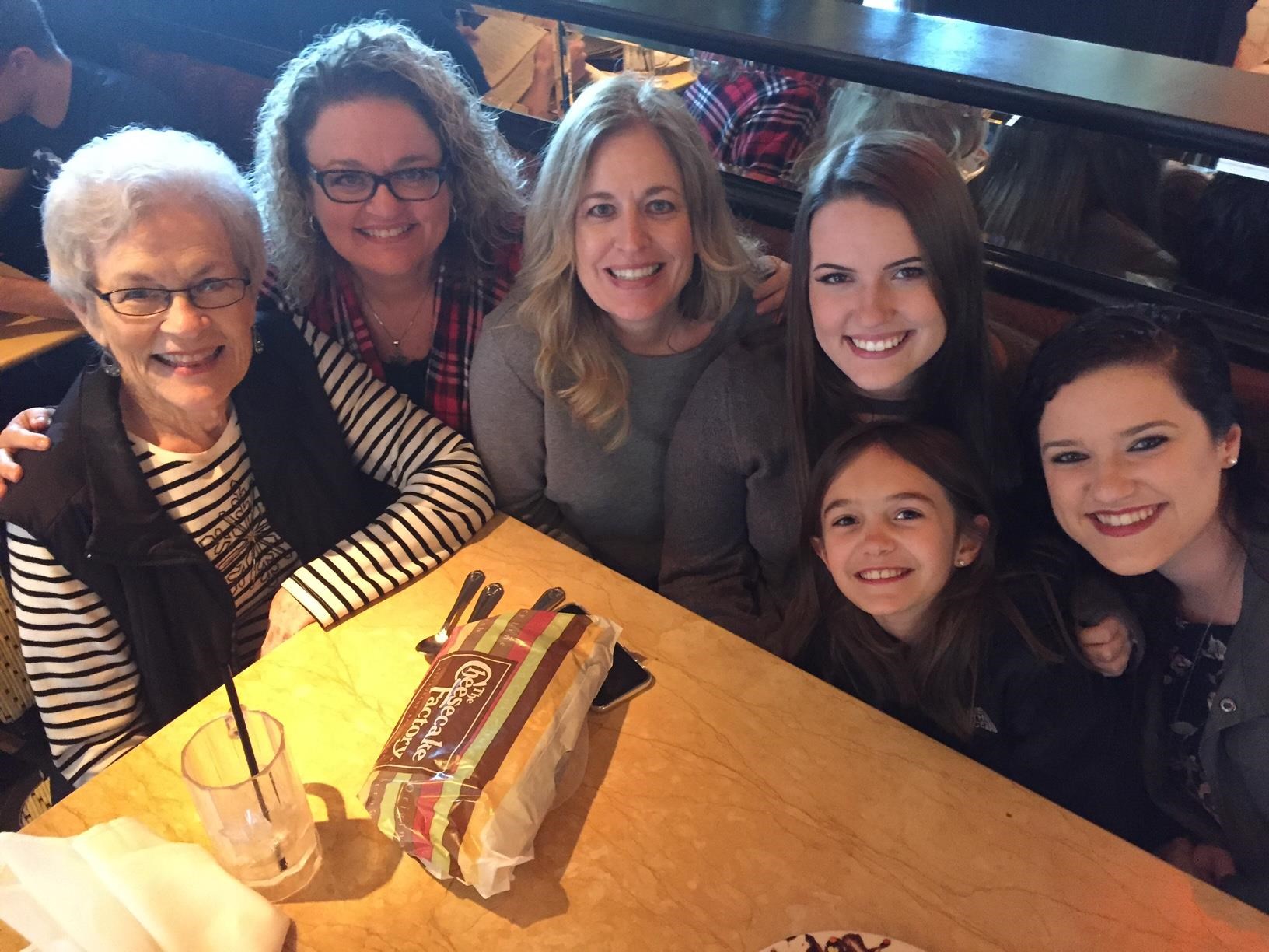 Obituary of Gloria "Cookie" Lipari