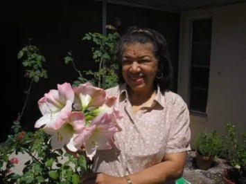 Obituary of Amparo Hernandez