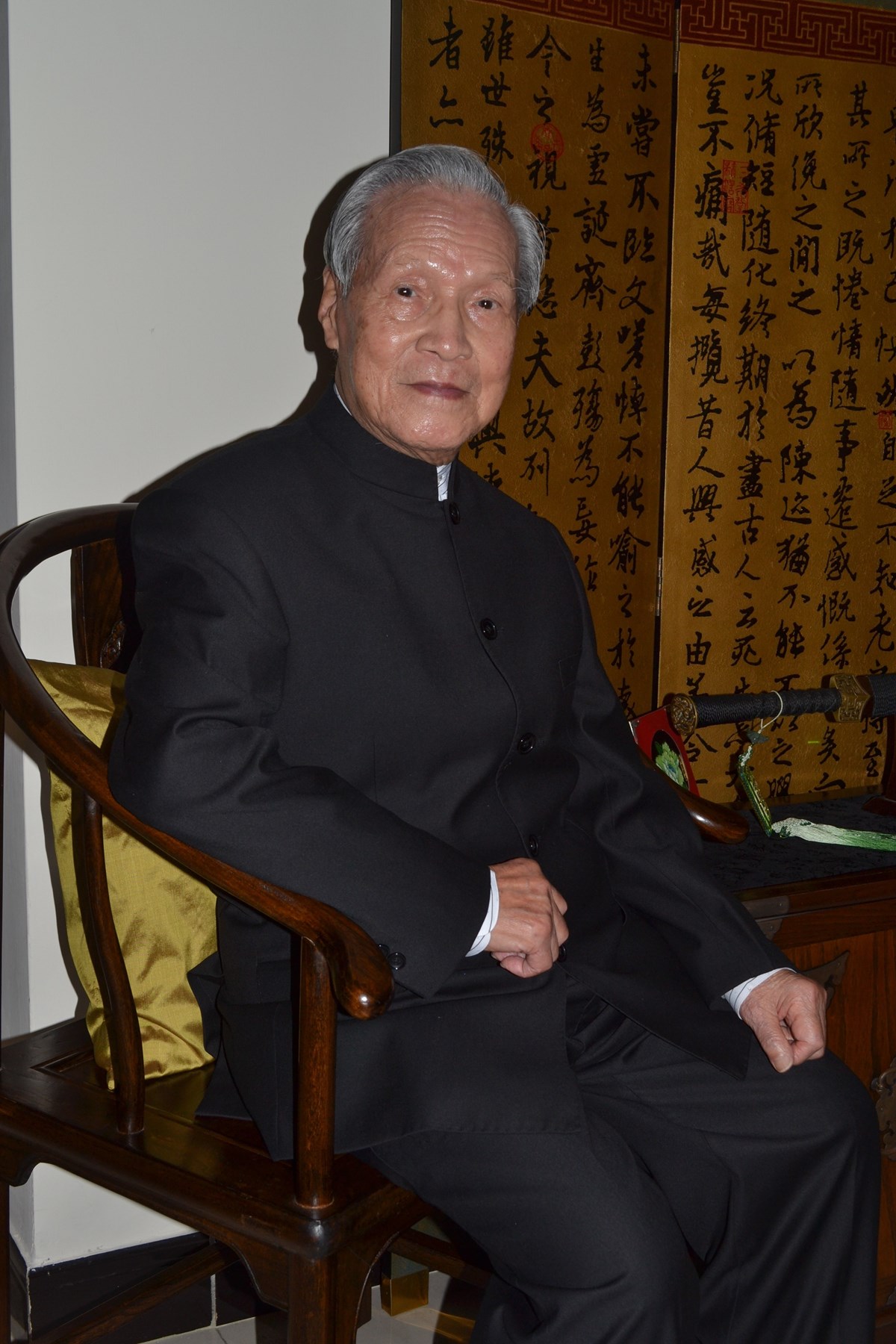 Mahathir discount nehru suit