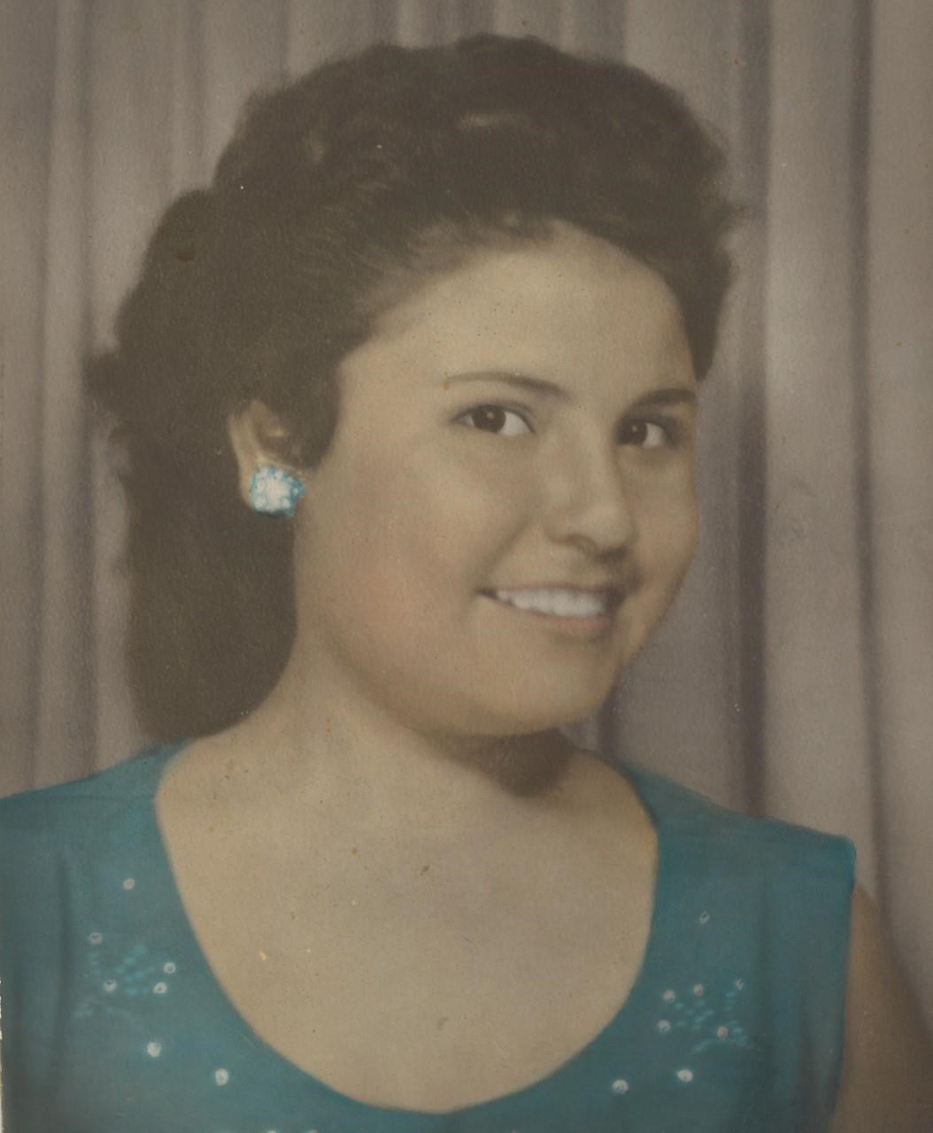 Obituario de Esperanza M Soto