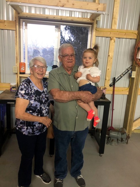 Obituary of Michael and Esther Weskamp