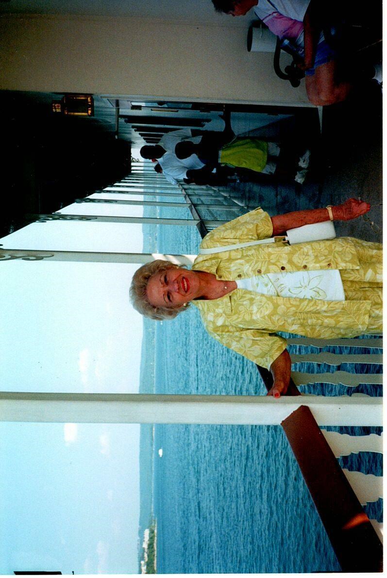 Obituary of Lucille "Lou" Marie Haas Garner