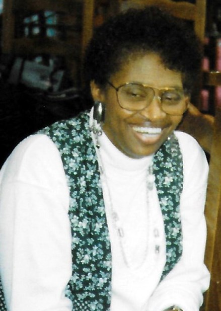 Obituary of Blonde Evelyn Bentley