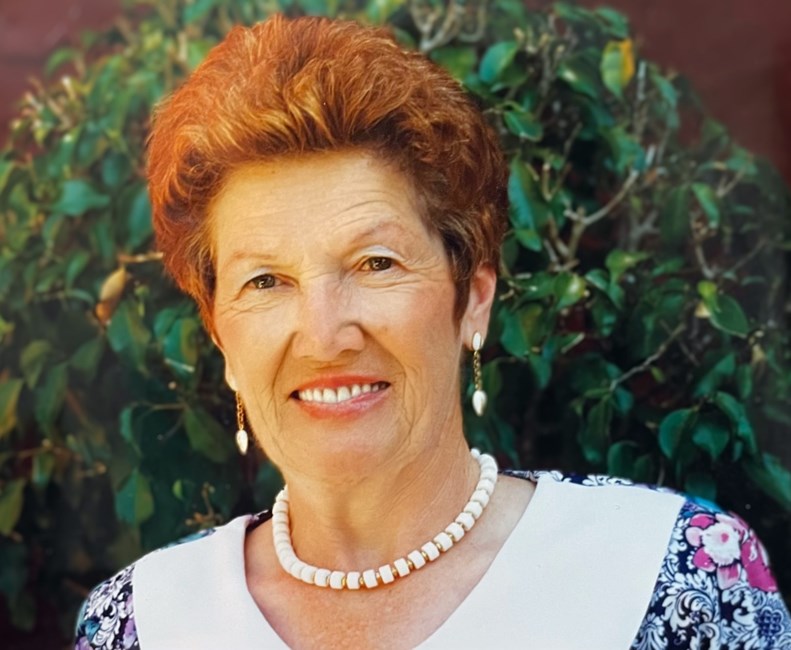 Obituary of Helen L Berry