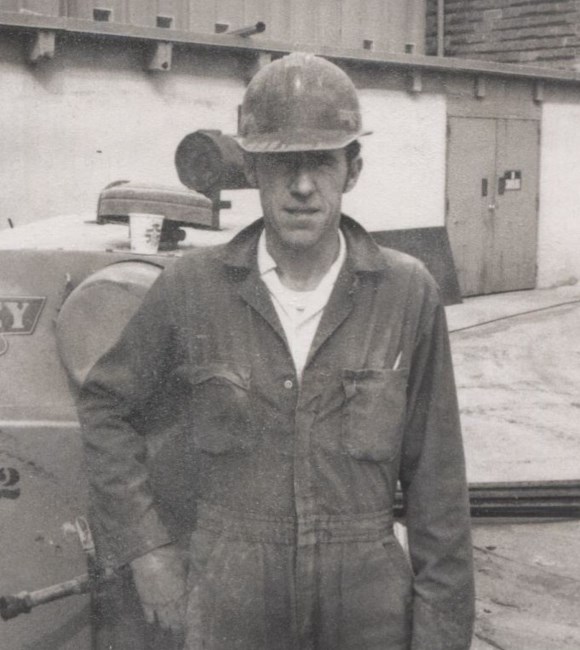 Obituary of Paul Junior "Granny" Graves