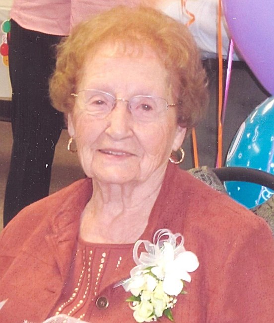 Obituario de Mme Georgette Charlebois Carrière