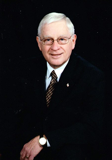 Nécrologie de George E. Derosier, Jr.