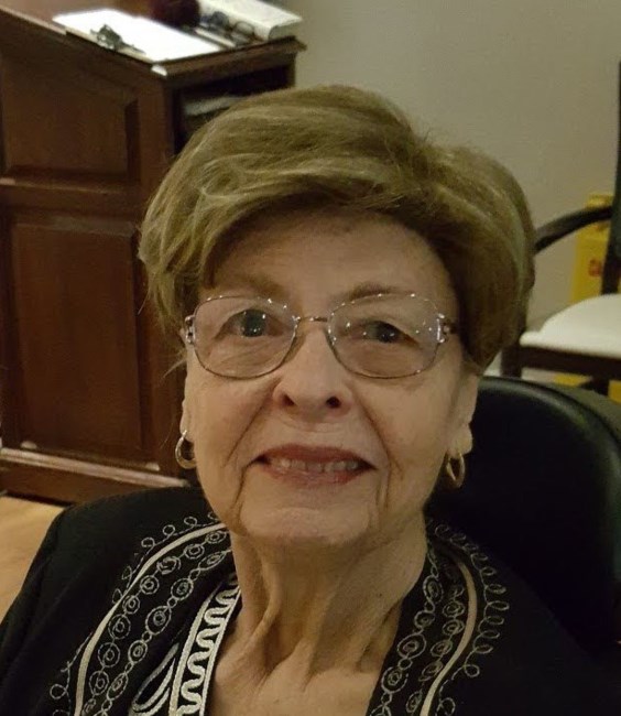 Obituary of Carolyn June Hovey