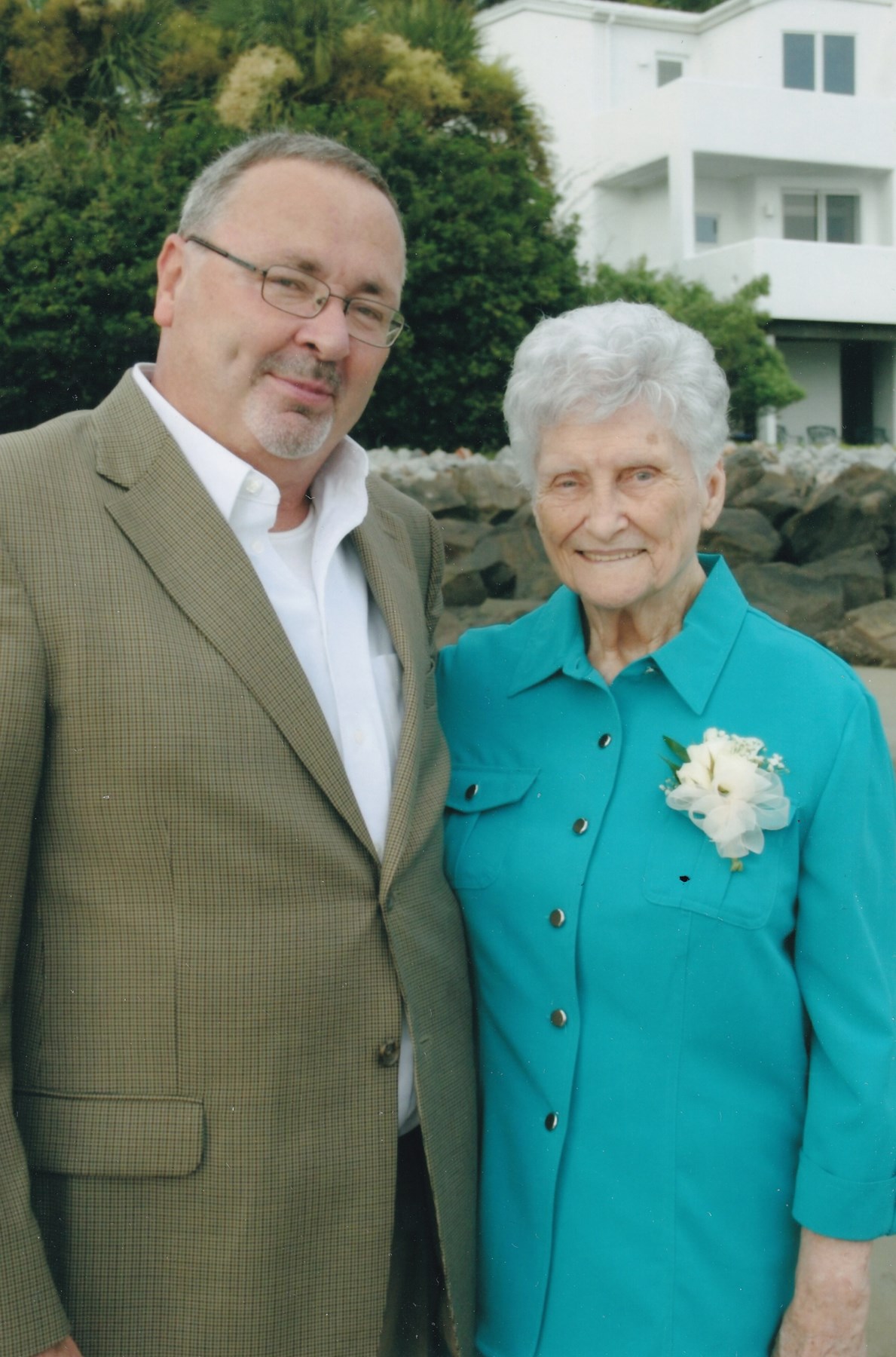 Obituary of Donnie Louise Kemp