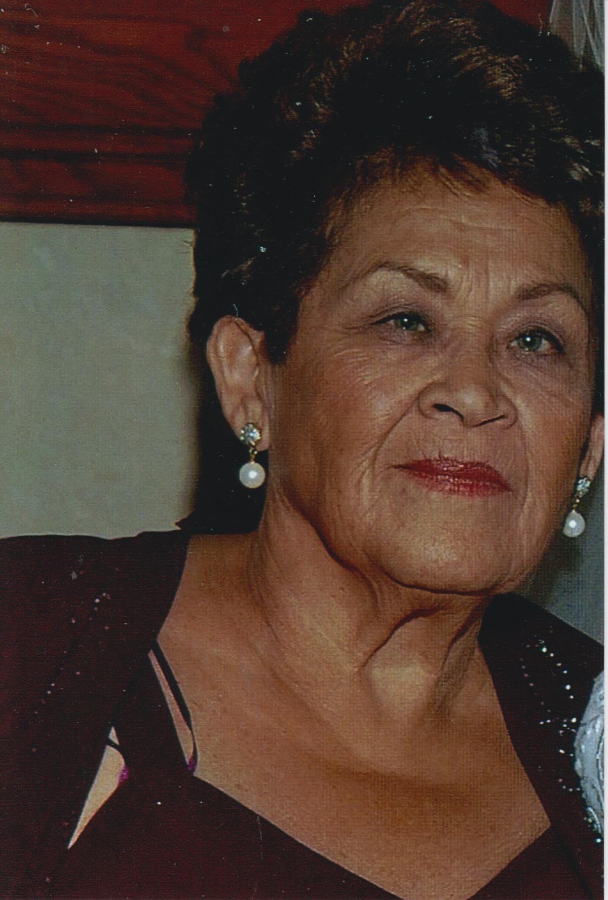 Obituary of Gloria Santiago