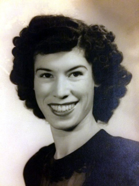 Obituario de Consuelo Flores Yturralde