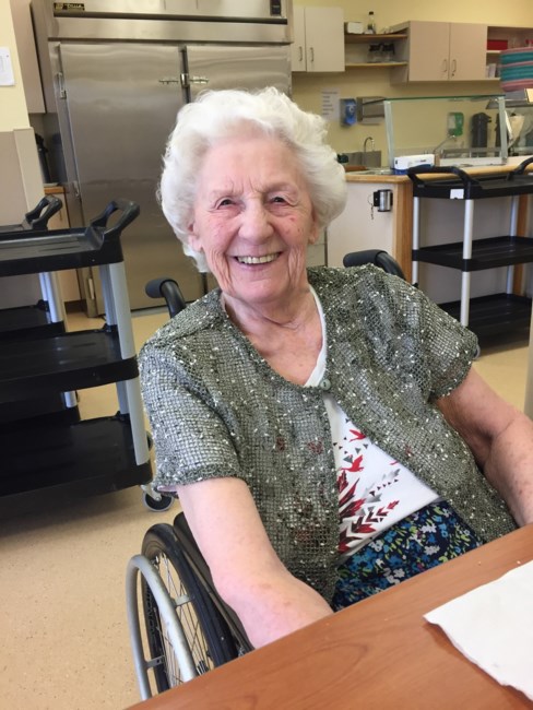 Obituary of Elizabeth Davison