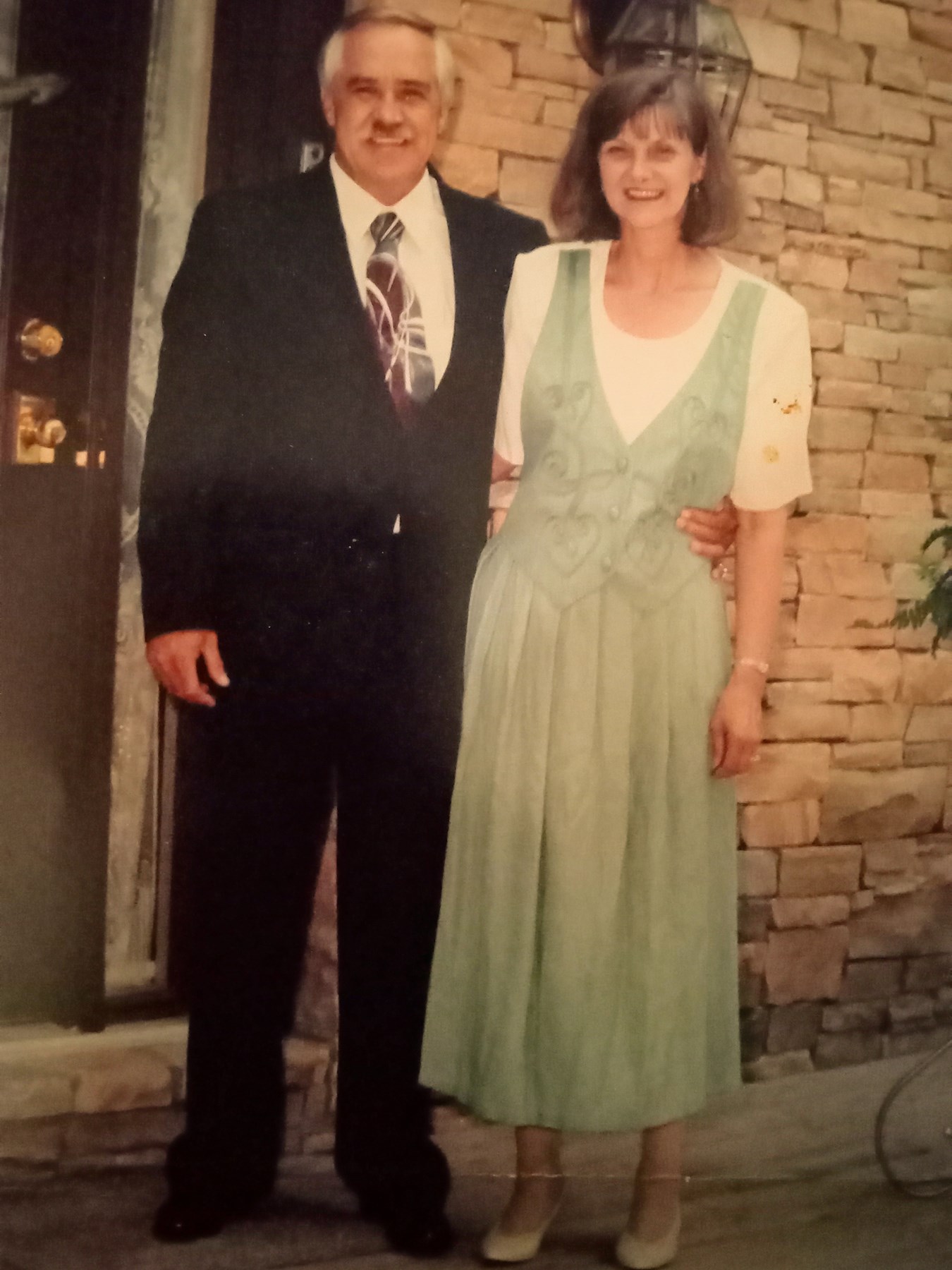 Obituary of Harlis D Thomas