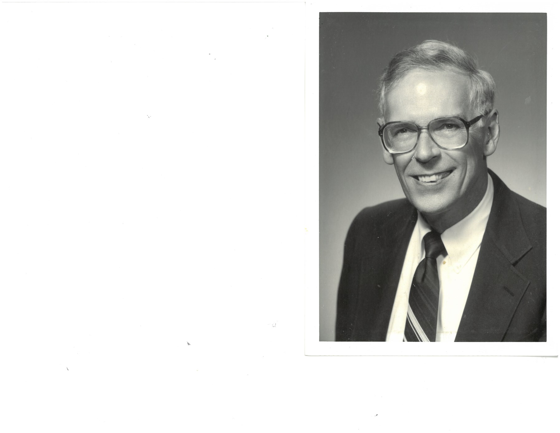 Obituario de Curtis Robert Dahl